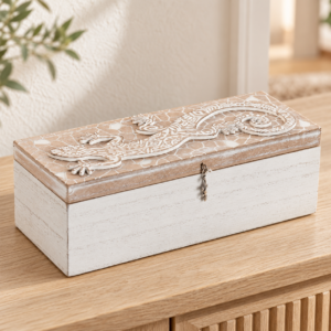 Caja decorativa con salamandra en blanco y tono madera – 22 cm